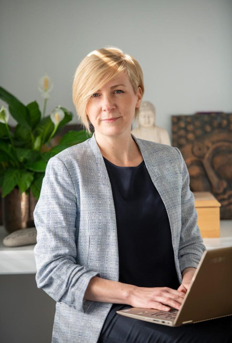 Dr. Clare Churchman Clinical and Sport Psychologist